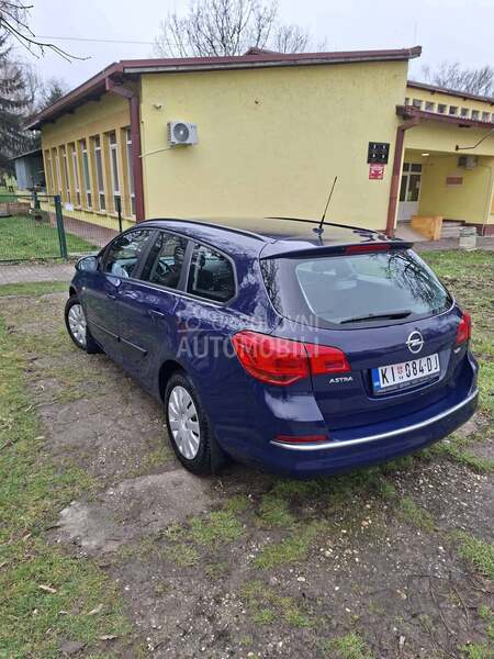 Opel Astra J 1.7 CDTI