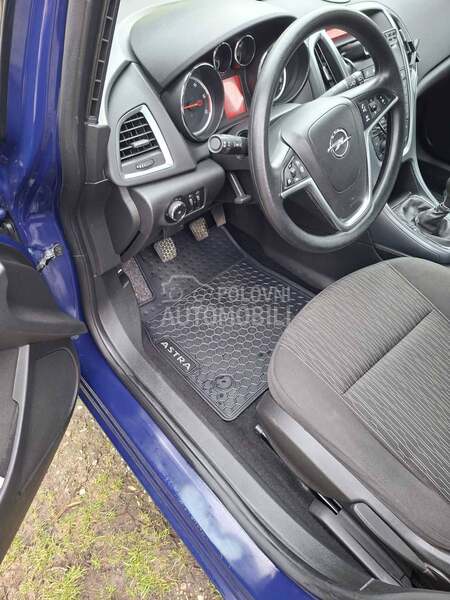 Opel Astra J 1.7 CDTI