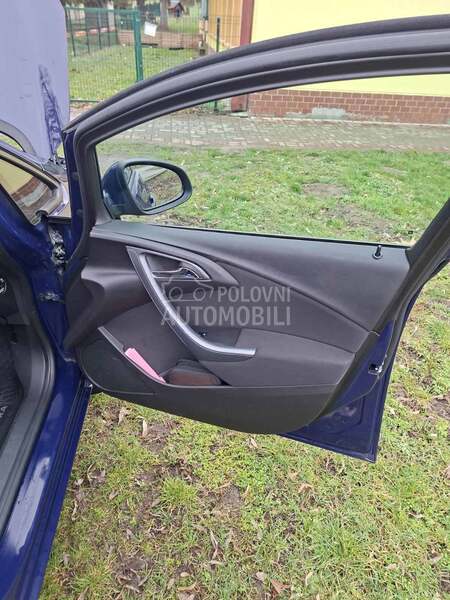 Opel Astra J 1.7 CDTI