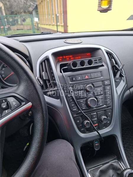 Opel Astra J 1.7 CDTI