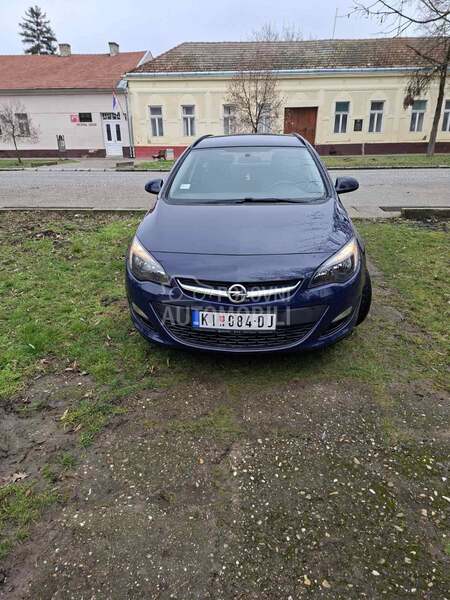 Opel Astra J 1.7 CDTI
