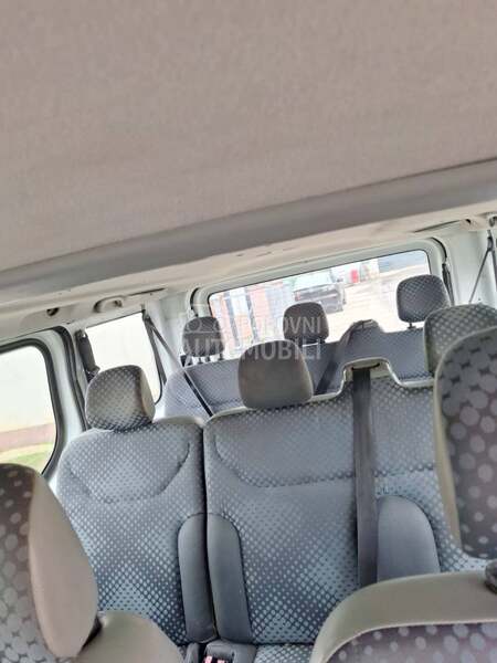 Renault Trafic 2.0  9 mesta
