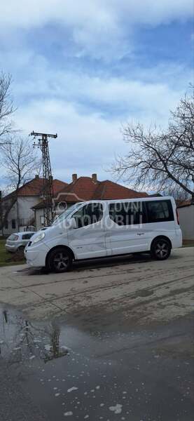 Renault Trafic 2.0  9 mesta