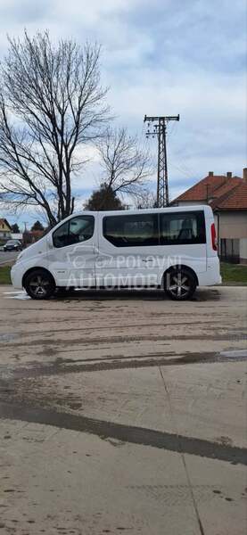 Renault Trafic 2.0  9 mesta