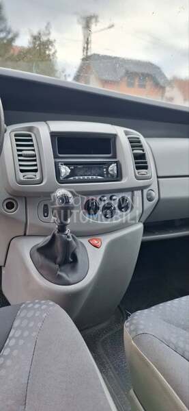 Renault Trafic 2.0  9 mesta