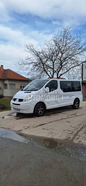 Renault Trafic 2.0  9 mesta