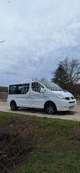 Renault Trafic 2.0  9 mesta