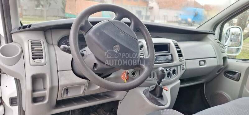 Renault Trafic 2.0  9 mesta