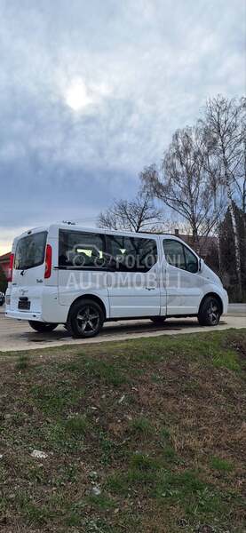 Renault Trafic 2.0  9 mesta