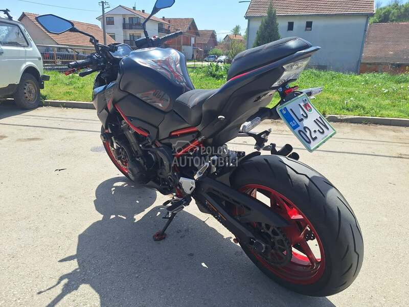 Kawasaki Z900