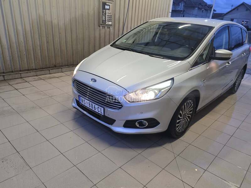 Ford S-Max 