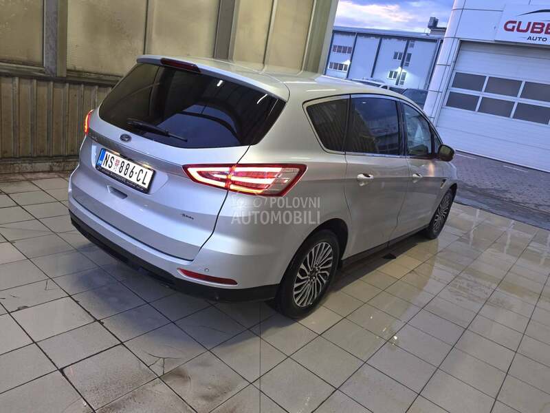 Ford S-Max 
