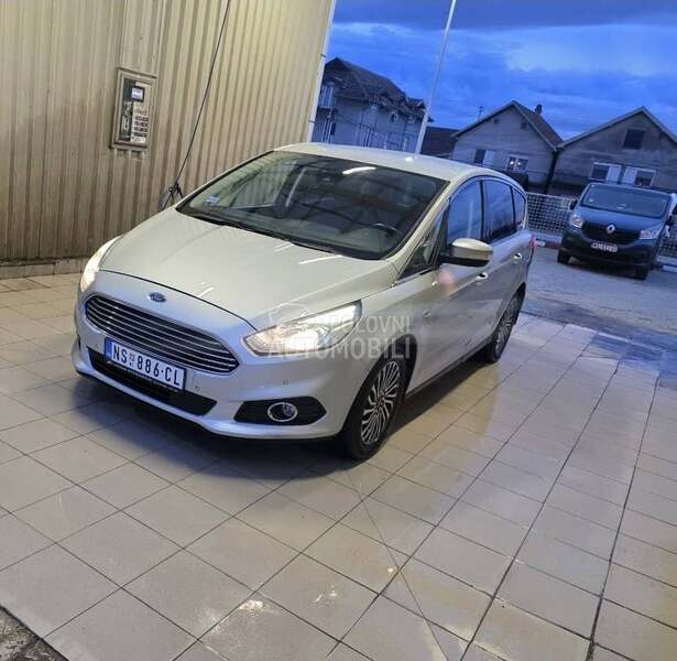 Ford S-Max 