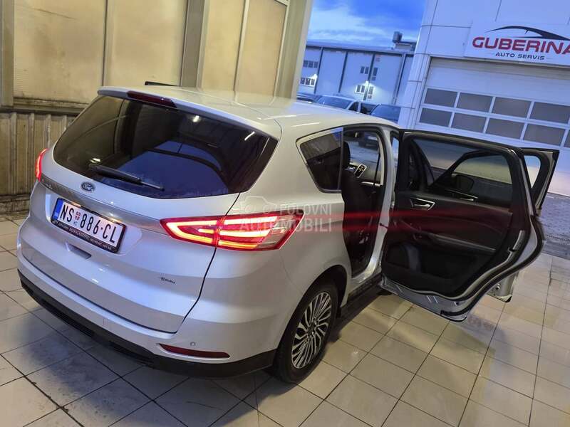 Ford S-Max 