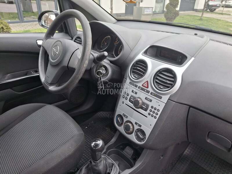 Opel Corsa D 1.3
