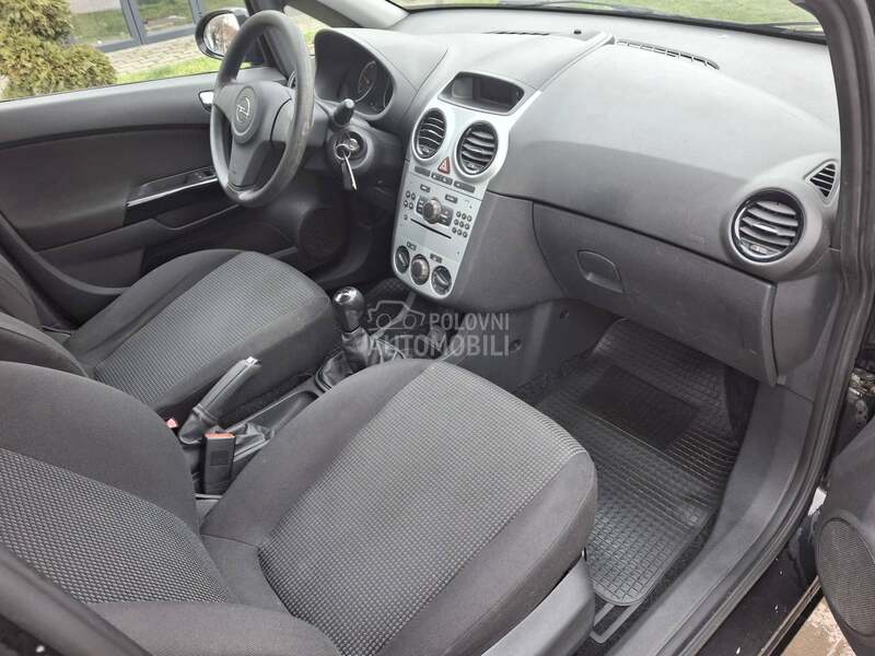 Opel Corsa D 1.3