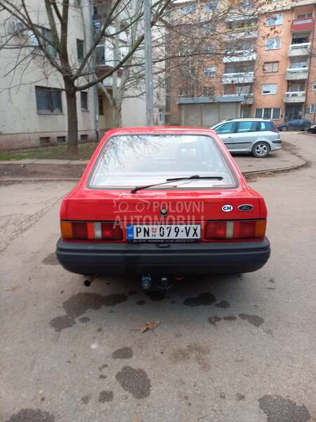 Ford Escort 