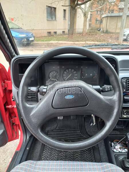 Ford Escort 