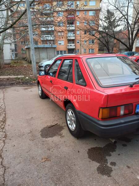 Ford Escort 