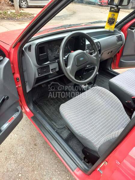 Ford Escort 