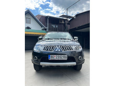 Mitsubishi L200 2.5 DiD Club Cab