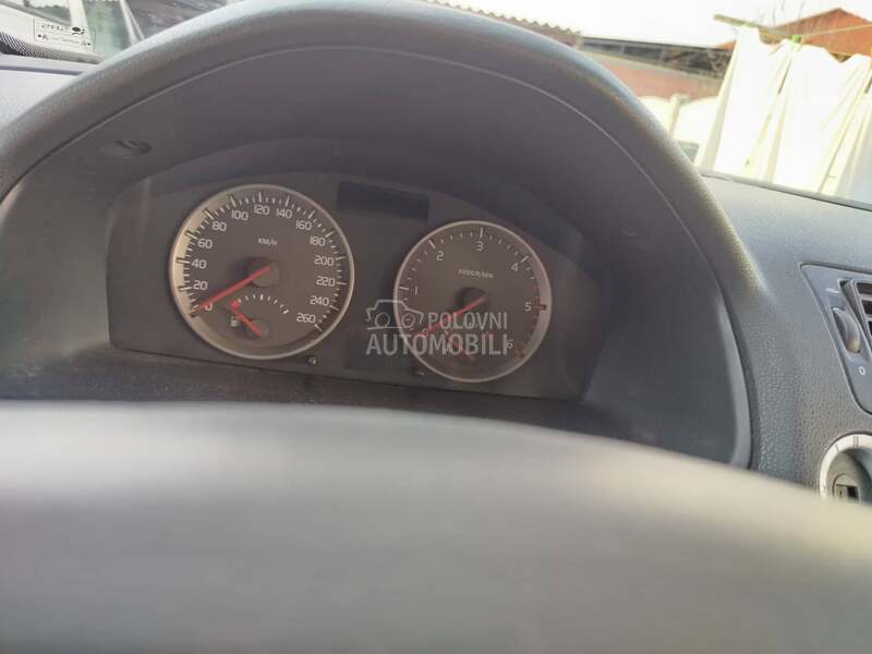 Volvo V50 2.0