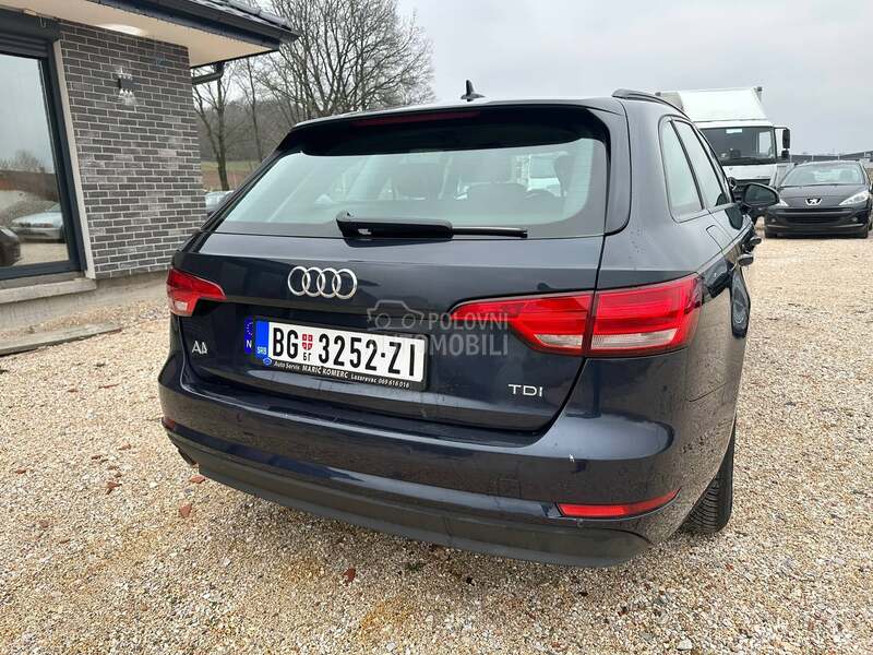 Audi A4 2.0 TDI Matrix