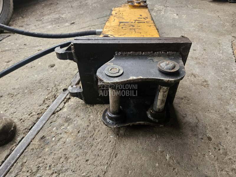 cekic pikamer za mini bager