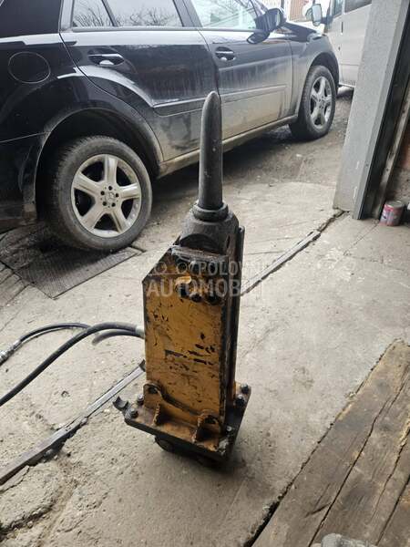 cekic pikamer za mini bager