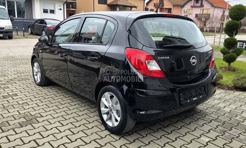 Opel Corsa D V.servis/Navi