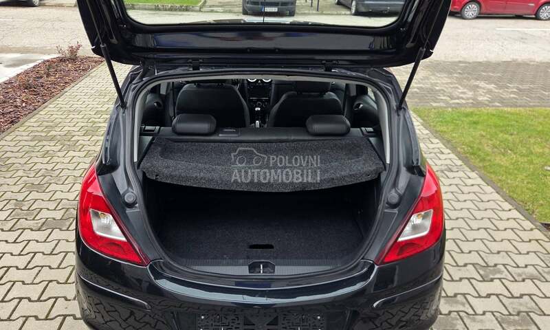 Opel Corsa D V.servis/Navi