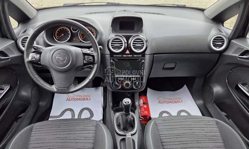Opel Corsa D V.servis/Navi