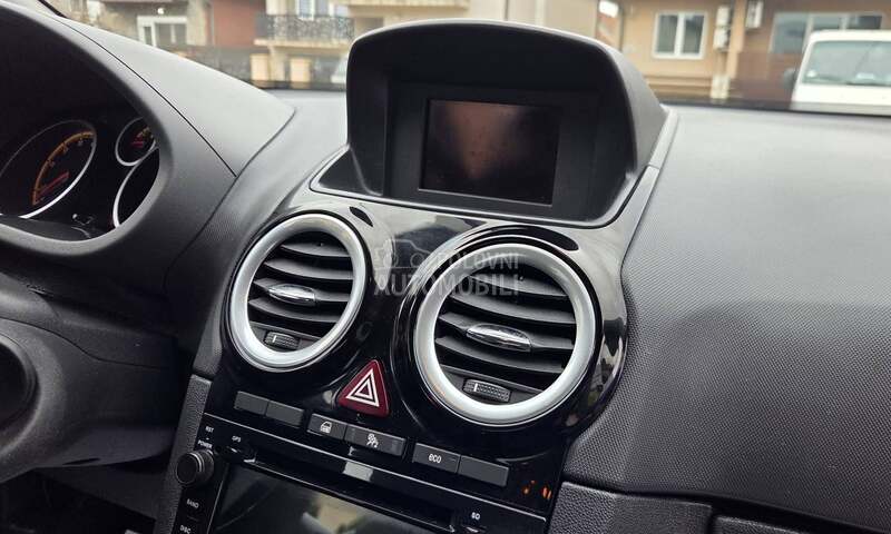 Opel Corsa D V.servis/Navi