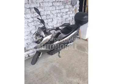 Honda pcx 125