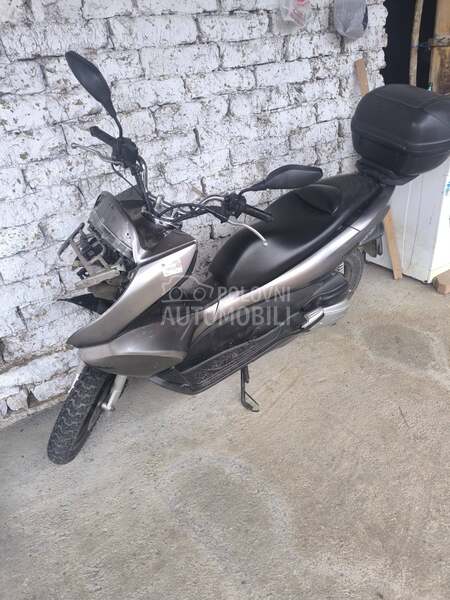 Honda pcx 125