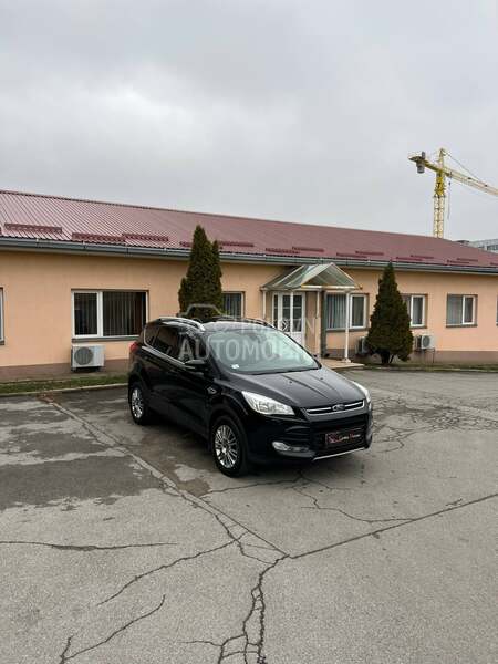 Ford Kuga aut 4x4