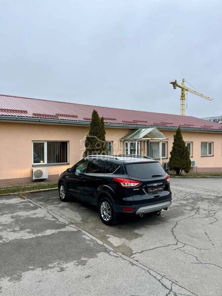 Ford Kuga aut 4x4