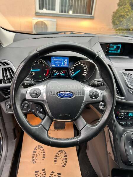 Ford Kuga aut 4x4