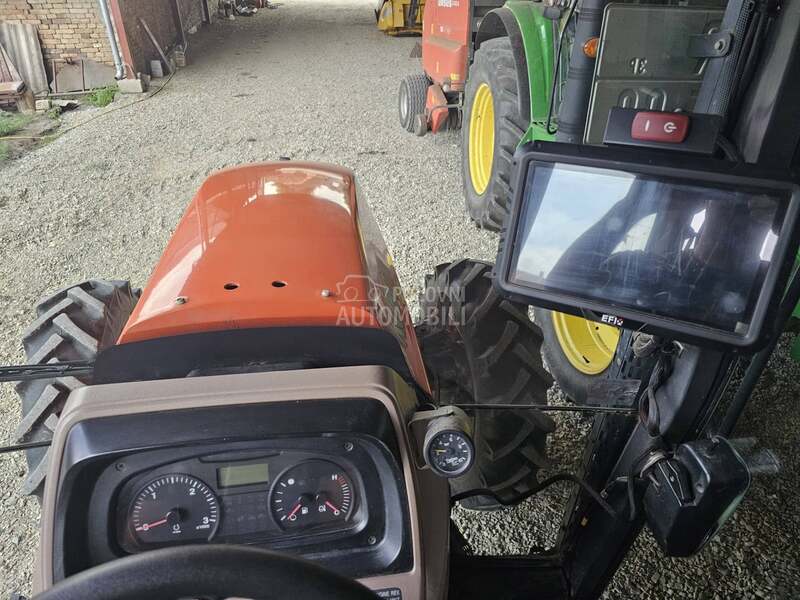 Kubota m130x