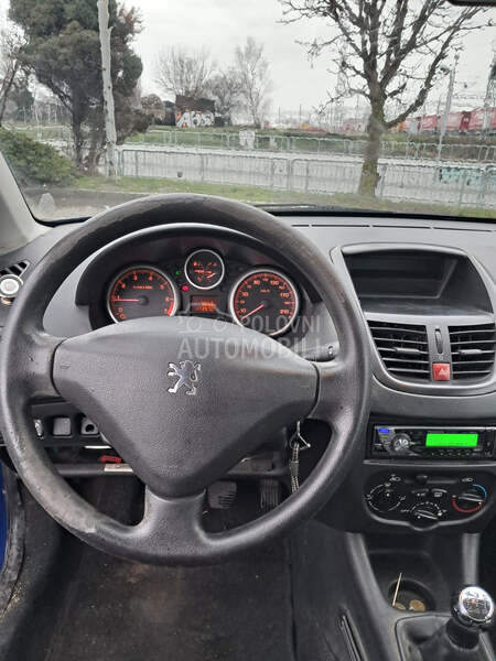 Peugeot 206 plus 