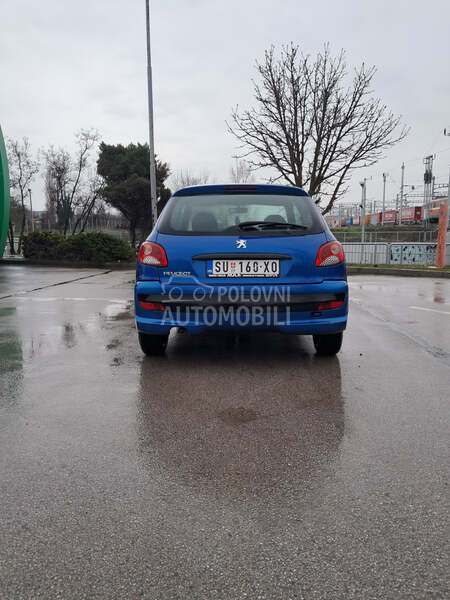 Peugeot 206 plus 