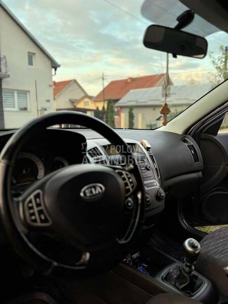 Kia cee`d 