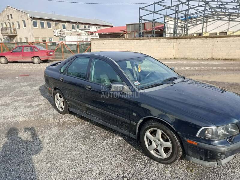 Volvo S40 