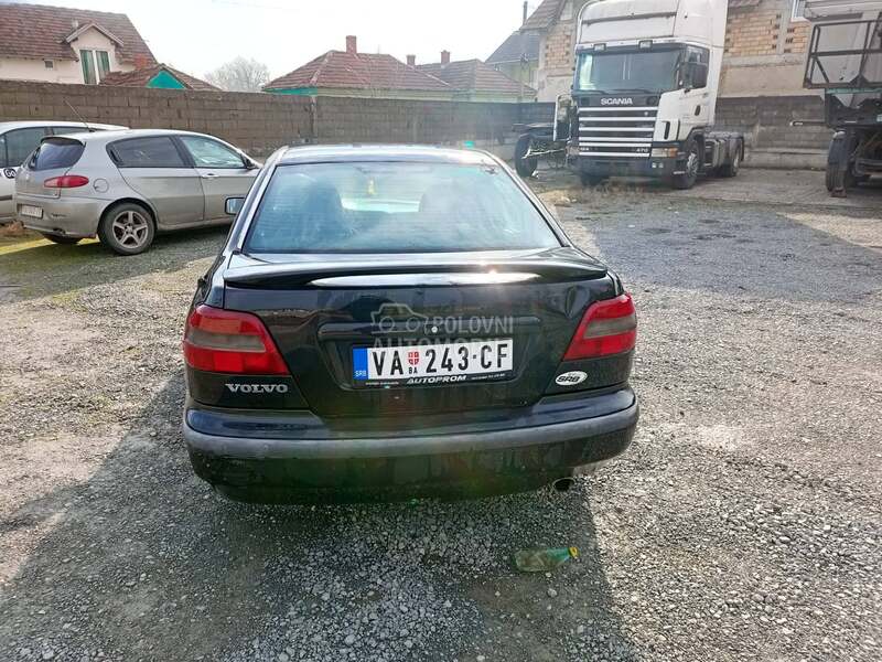 Volvo S40 