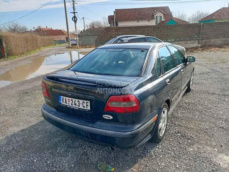 Volvo S40 