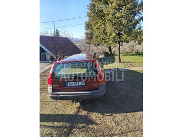 Volvo XC70 