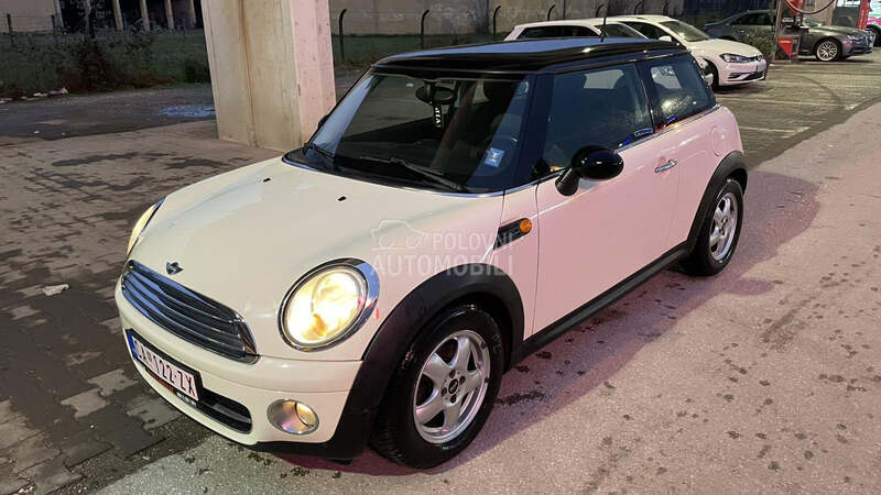 MINI Cooper 