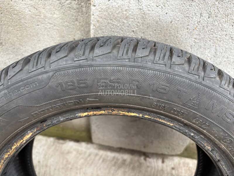 Uniroyal 185/55 R15 Zimska