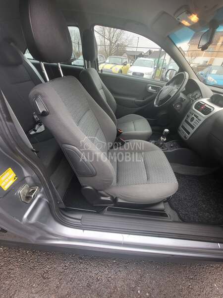 Opel Corsa C 1.4 b