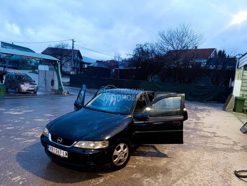 Opel Vectra B 